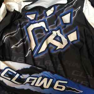 Men’s claw 6 top